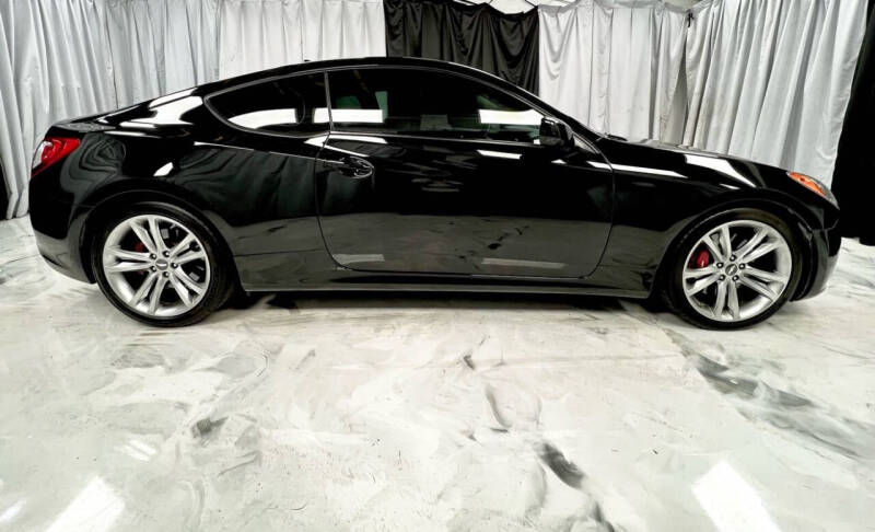 2011 Hyundai Genesis Coupe 3.8L R-Spec