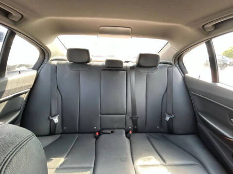 2015 BMW 3 Series 320i xDrive