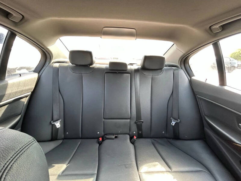 2015 BMW 3 Series 320i xDrive