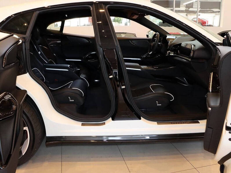 2024 Ferrari Purosangue