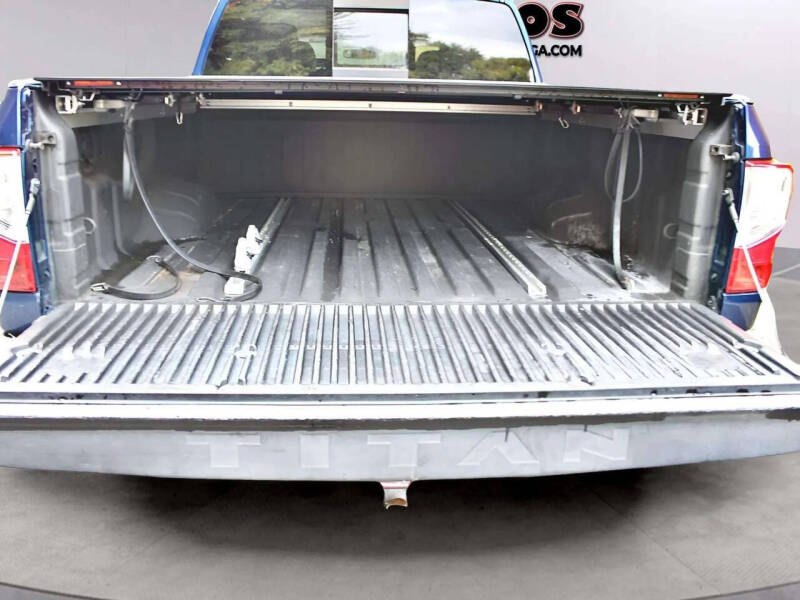 2017 Nissan Titan Platinum Reserve