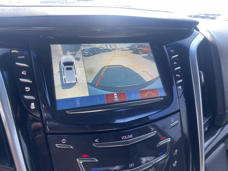 2019 Cadillac Escalade Platinum