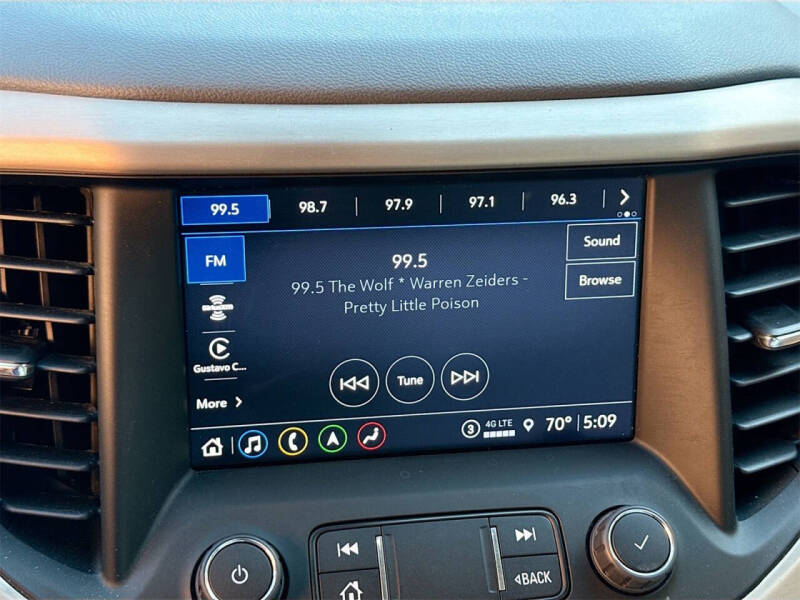 2022 GMC Acadia Denali