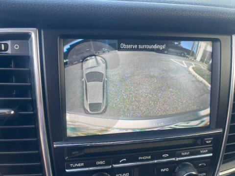 2011 Porsche Panamera 4