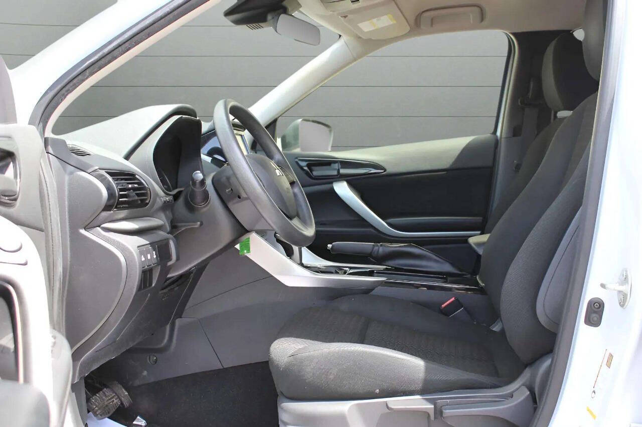 MitsubishiEclipse Cross16