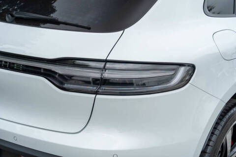 2025 Porsche Macan S