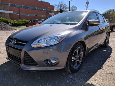 2014 Ford Focus for sale at DILLON LAKE MOTORS LLC in Zanesville OH