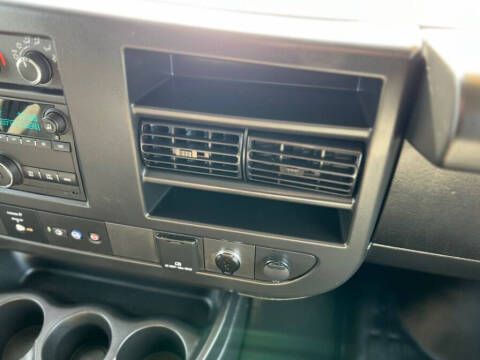 2023 GMC Savana 2500