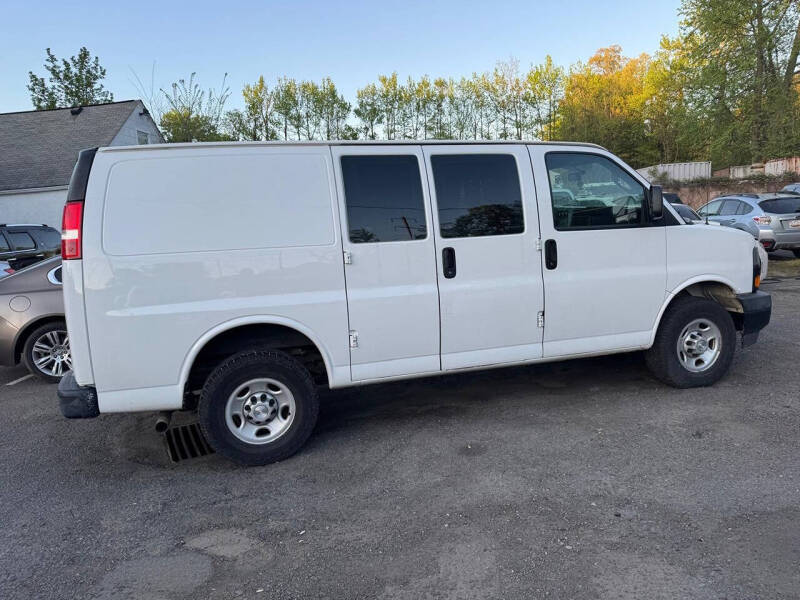 2019 Chevrolet Express 2500