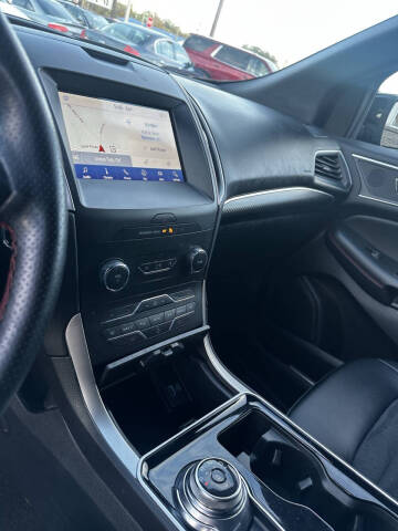 2020 Ford Edge ST Line