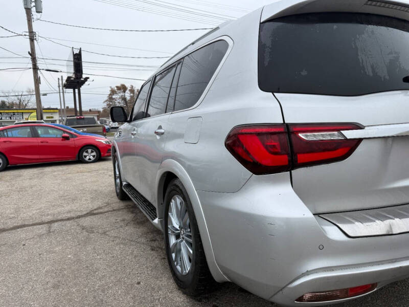 2019 Infiniti QX80 Luxe
