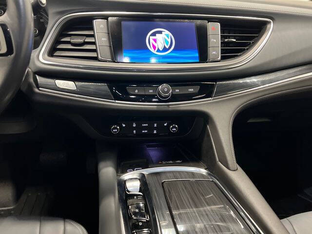 2022 Buick Enclave Essence