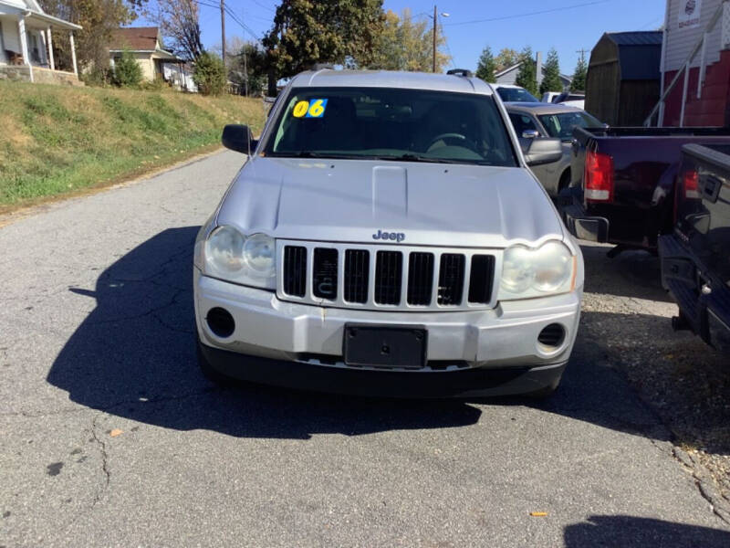 2006 Jeep Grand Cherokee for sale at Moose Motors in Morganton NC