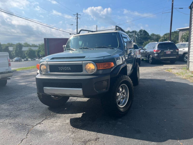 Used 2008 Toyota FJ Cruiser Base with VIN JTEBU11F58K010377 for sale in Roswell, GA