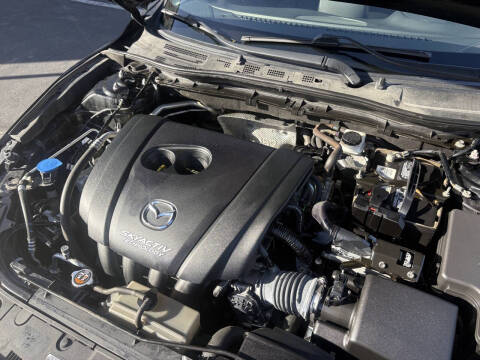 2018 Mazda MAZDA3 Touring