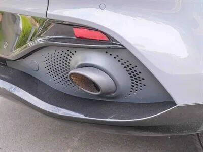 2021 Aston Martin DBX