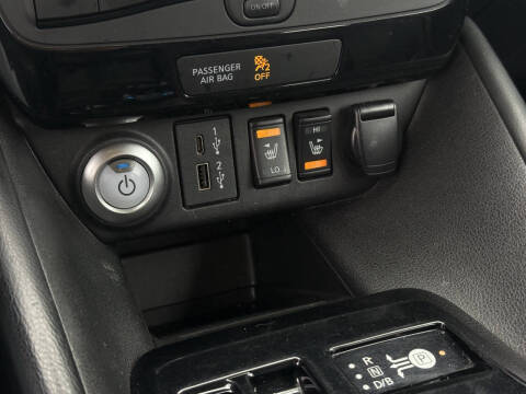 2022 Nissan LEAF SL PLUS