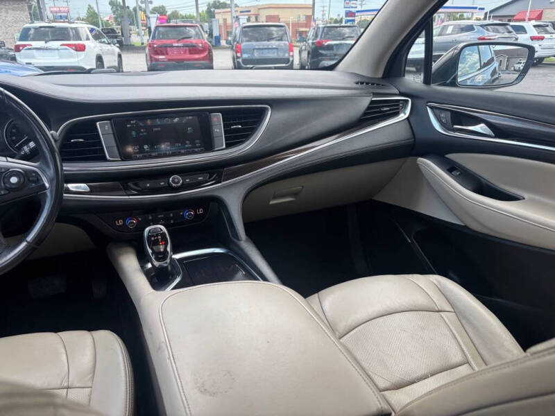 2018 Buick Enclave Essence