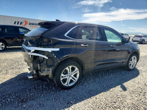 2017 Ford Edge Titanium