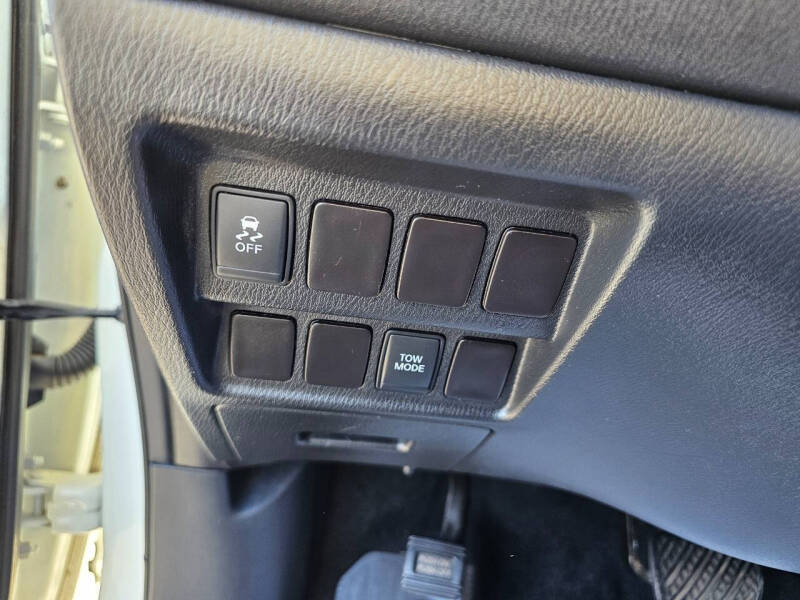 2016 Nissan Pathfinder S