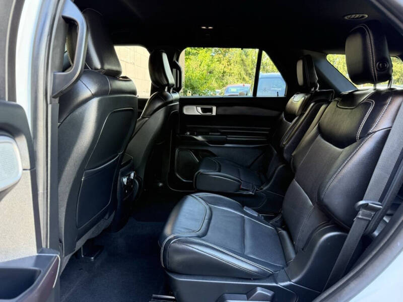 2020 Ford Explorer ST