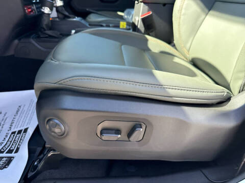 2025 Jeep Gladiator Mojave X