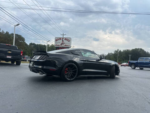 2017 Ford Mustang V6