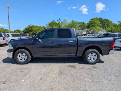 2016 RAM 1500 SLT
