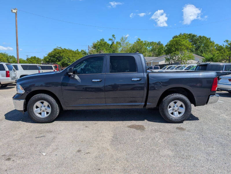 2016 RAM 1500 SLT