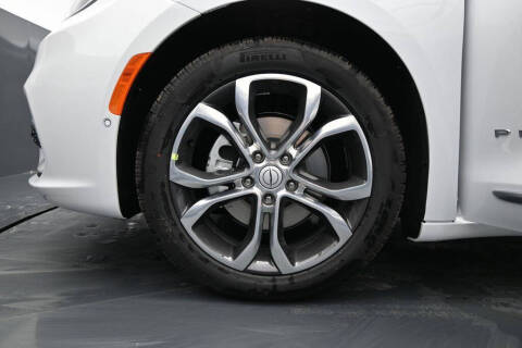 2026 Chrysler Pacifica Pinnacle