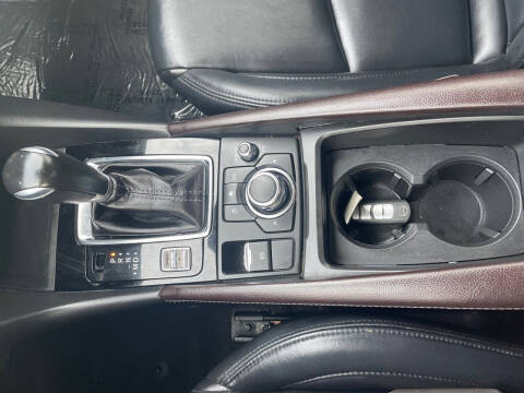 2017 Mazda MAZDA3 Touring