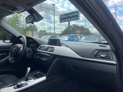 2014 BMW 3 Series 320i