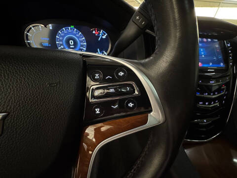 2017 Cadillac Escalade Luxury