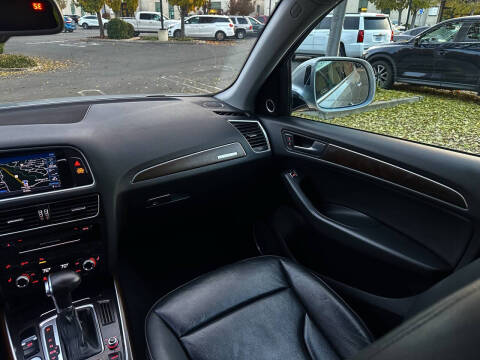 2016 Audi Q5 2.0T quattro Premium Plus