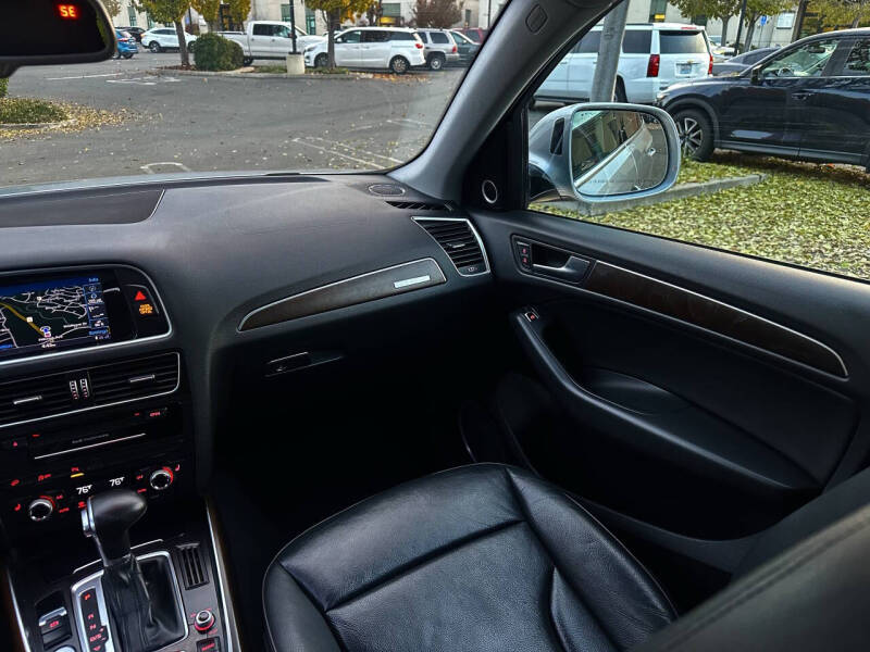 2016 Audi Q5 2.0T quattro Premium Plus