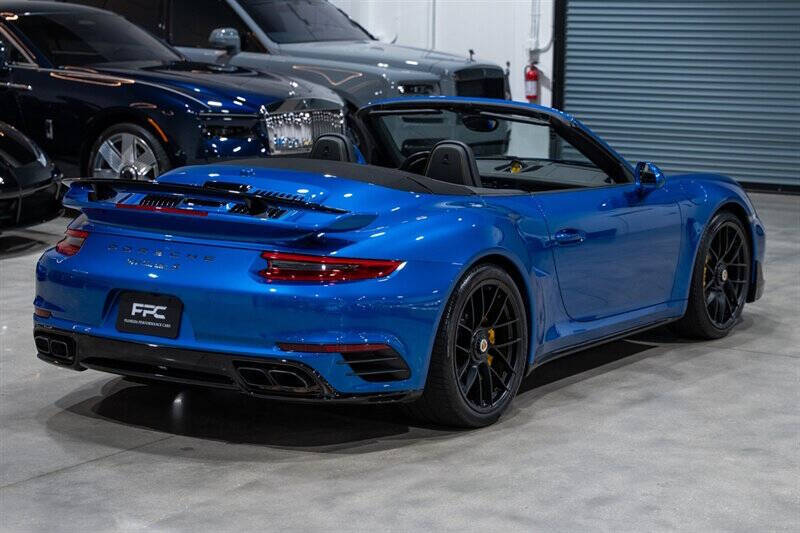 2017 Porsche 911 Turbo S