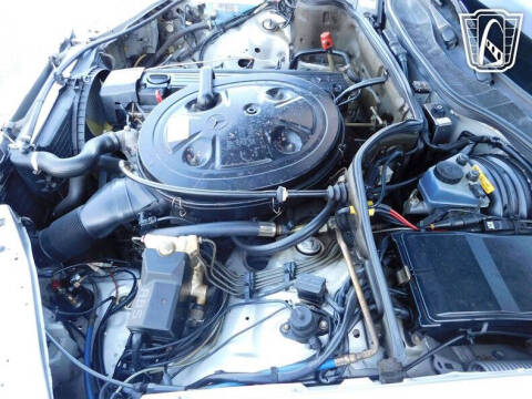 1990 Mercedes-Benz 300-Class 300 SE