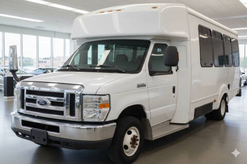 2011 Ford E-Series E-450 SD