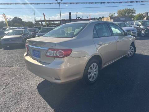 2011 Toyota Corolla LE