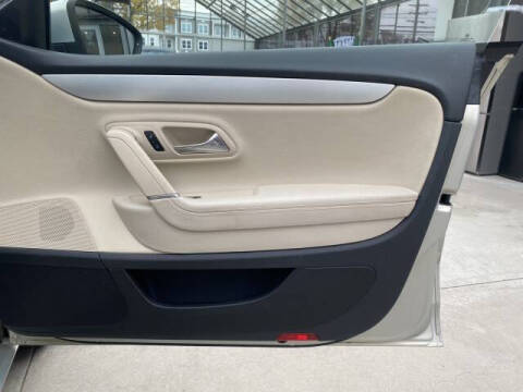 2010 Volkswagen CC Luxury