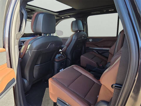 2025 Lincoln Navigator L Reserve