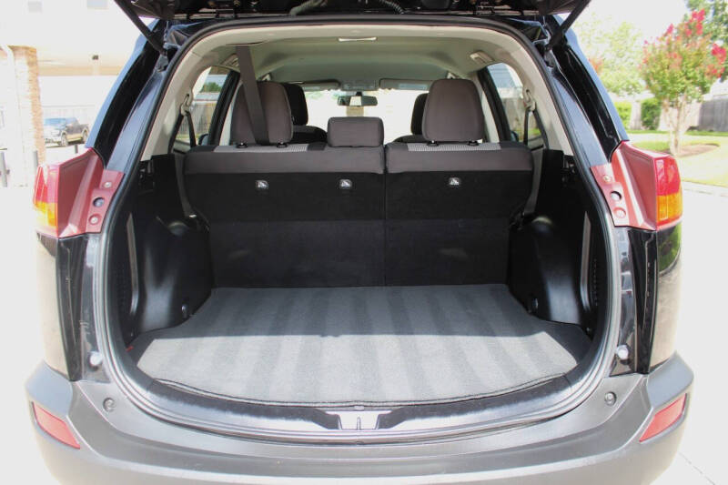 2014 Toyota RAV4 LE