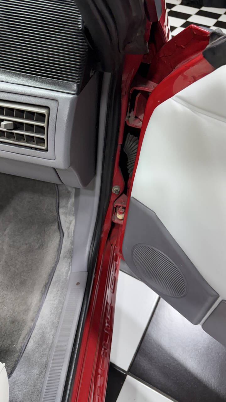 1993 Ford Mustang 44