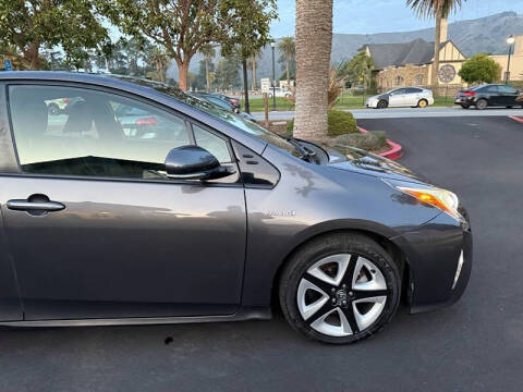 2016 Toyota Prius Three Touring