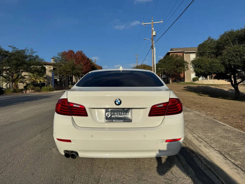 2016 BMW 5 Series 528i