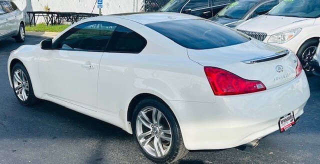 2009 Infiniti G37 Coupe x