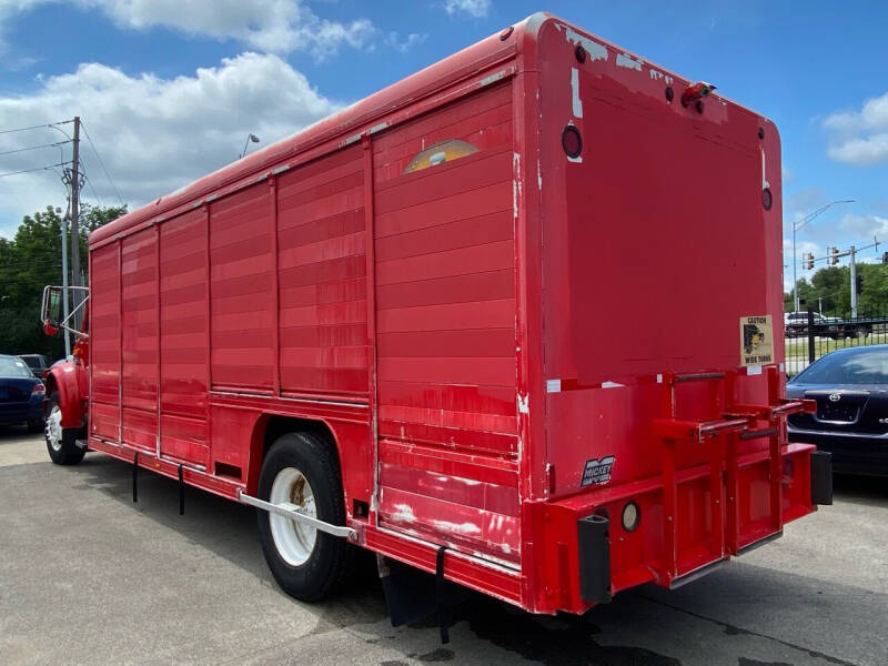 2000 International 4900