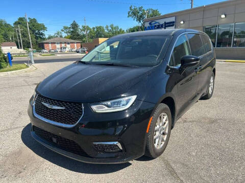 2024 Chrysler Pacifica Touring L