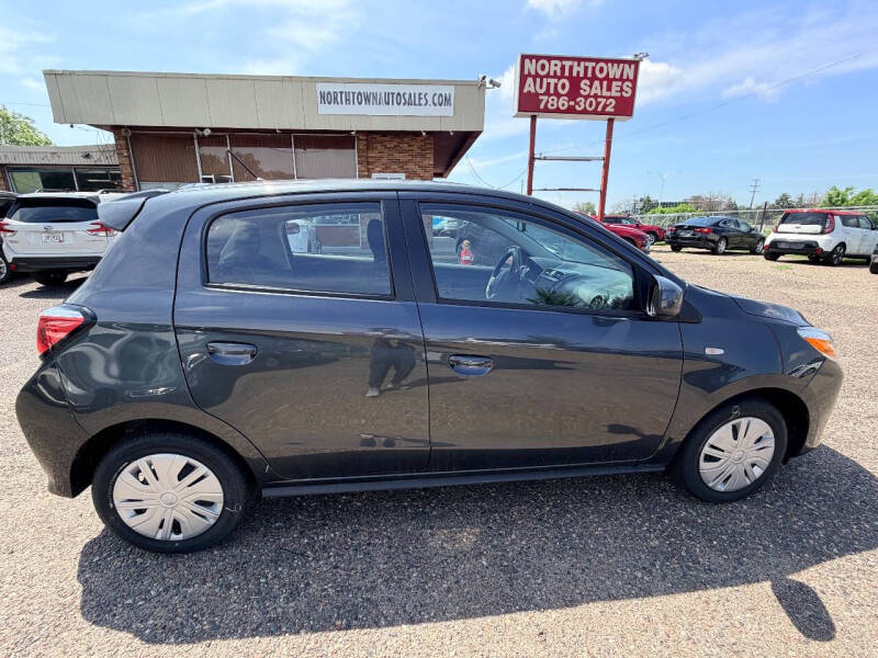 2024 Mitsubishi Mirage ES