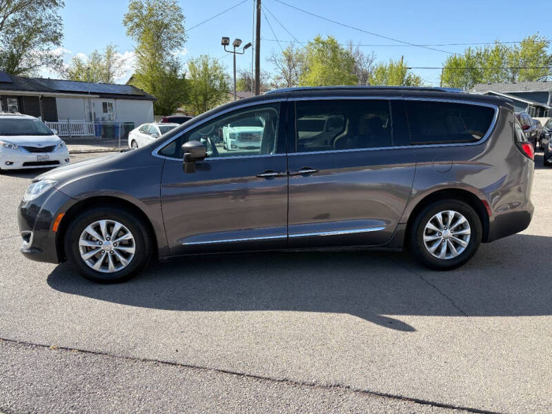 2018 Chrysler Pacifica Touring L